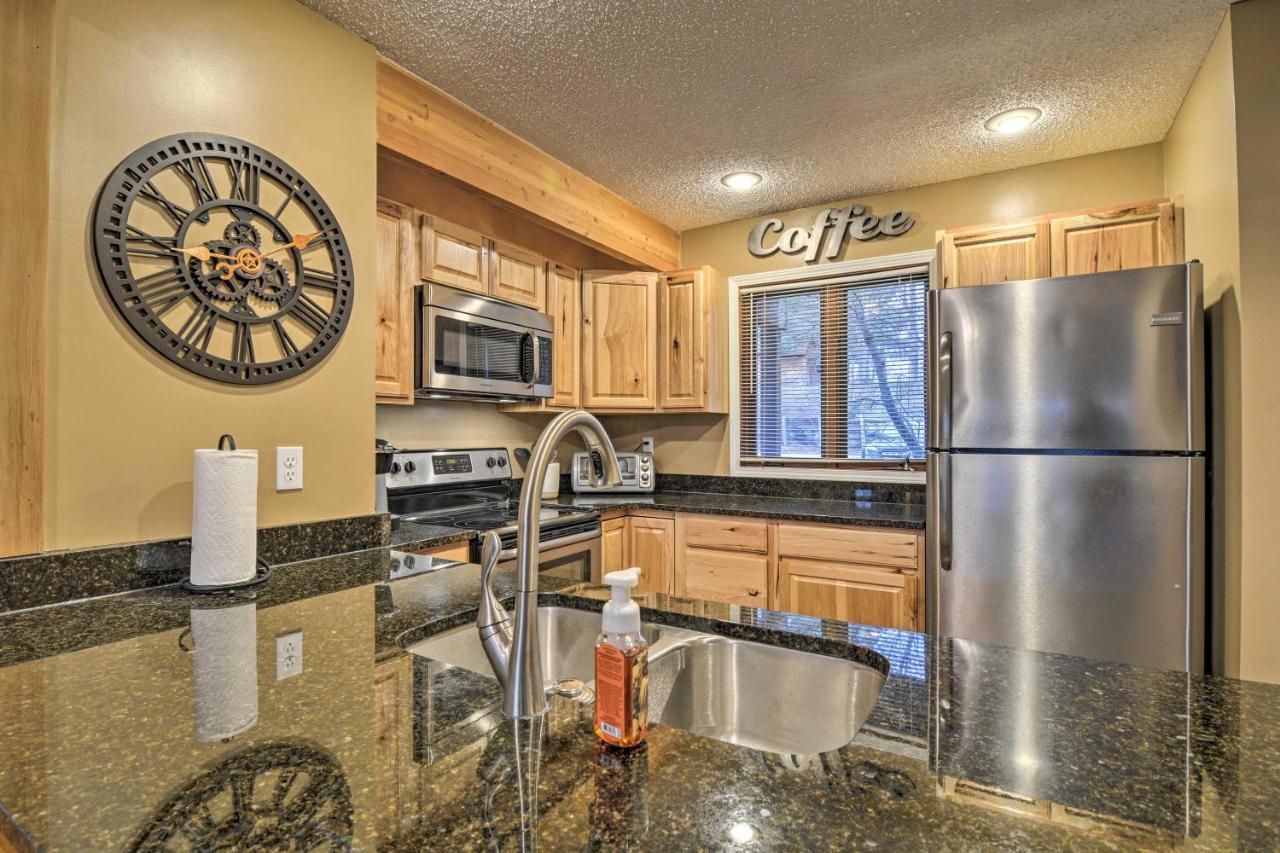 Cozy Bellaire Condo With Balcony - 3 Mi To Skiing! Esterno foto